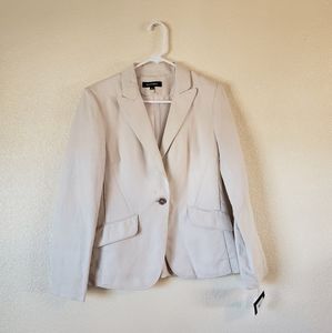 Ellen Tracy Cream Blazer in 6 NWT